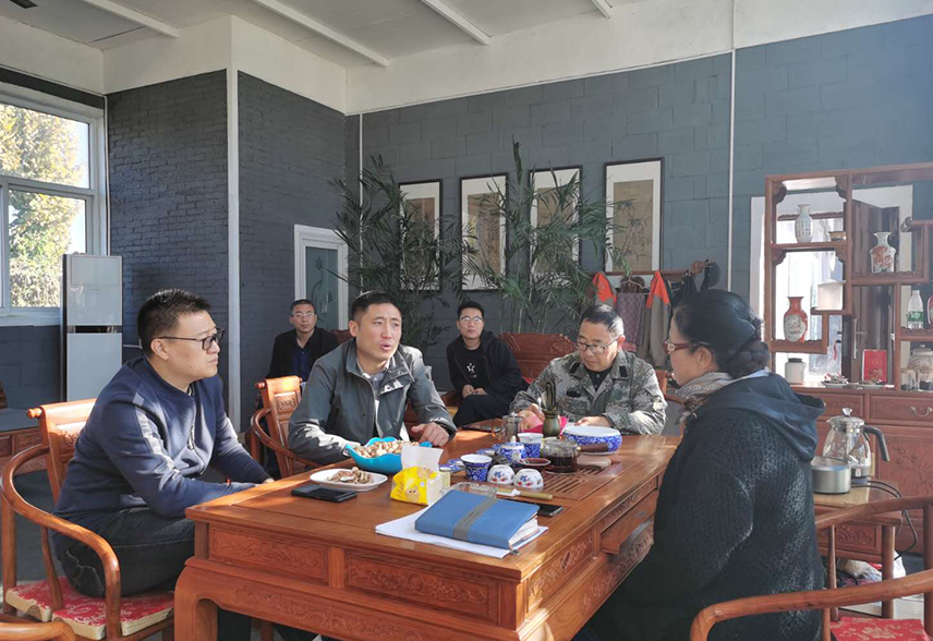 縣領(lǐng)導(dǎo)來公司視察