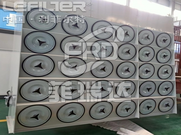 電池破碎車間斜插式脈沖濾筒除塵器